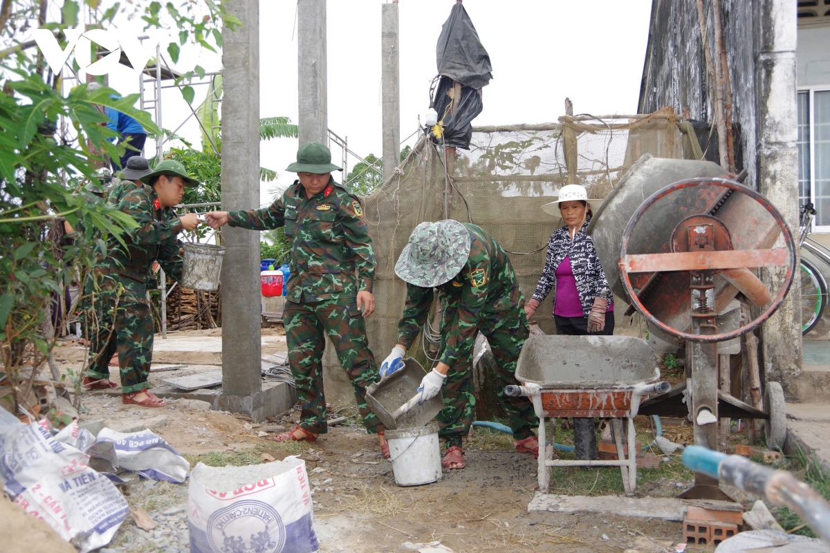 bộ đội sóc trăng chung tay xóa nhà tạm, nhà dột nát hình ảnh 4 bo doi soc trang chung tay xoa nha tam, nha dot nat hinh anh 4