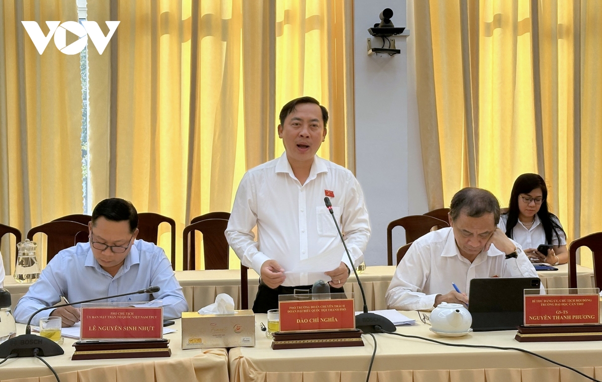 Gần 1.200 cán bộ ở Cần Thơ nghỉ việc chủ yếu do lương thấp