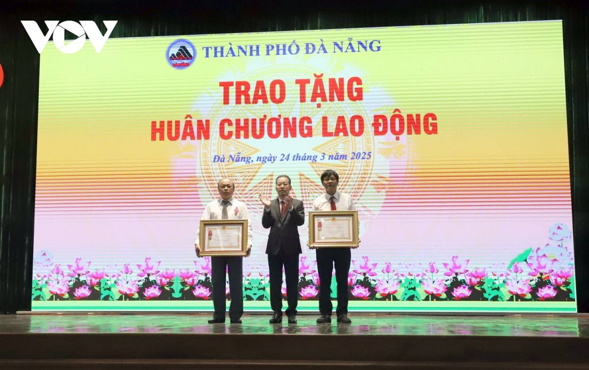 Đà nẵng trao quyết định của chủ tịch nước truy tặng bà mẹ việt nam anh hùng hình ảnh 2 Da nang trao quyet dinh cua chu tich nuoc truy tang ba me viet nam anh hung hinh anh 2