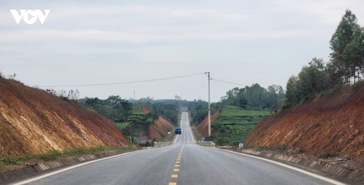 phu tho de xuat duoc giao quan ly, dau tu tuyen cao toc viet tri - hoa binh hinh anh 1