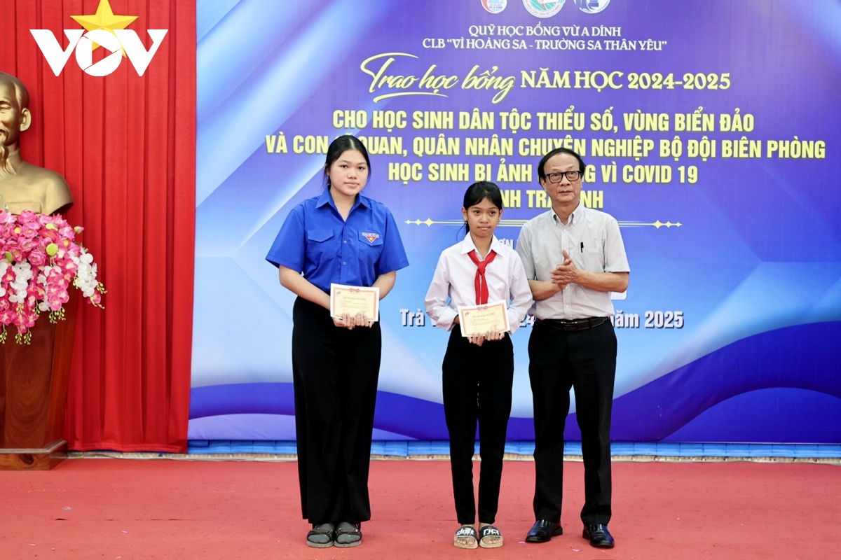 nhiều học sinh khó khăn ở trà vinh nhận học bổng vừ a dính hình ảnh 2 nhieu hoc sinh kho khan o tra vinh nhan hoc bong vu a dinh hinh anh 2