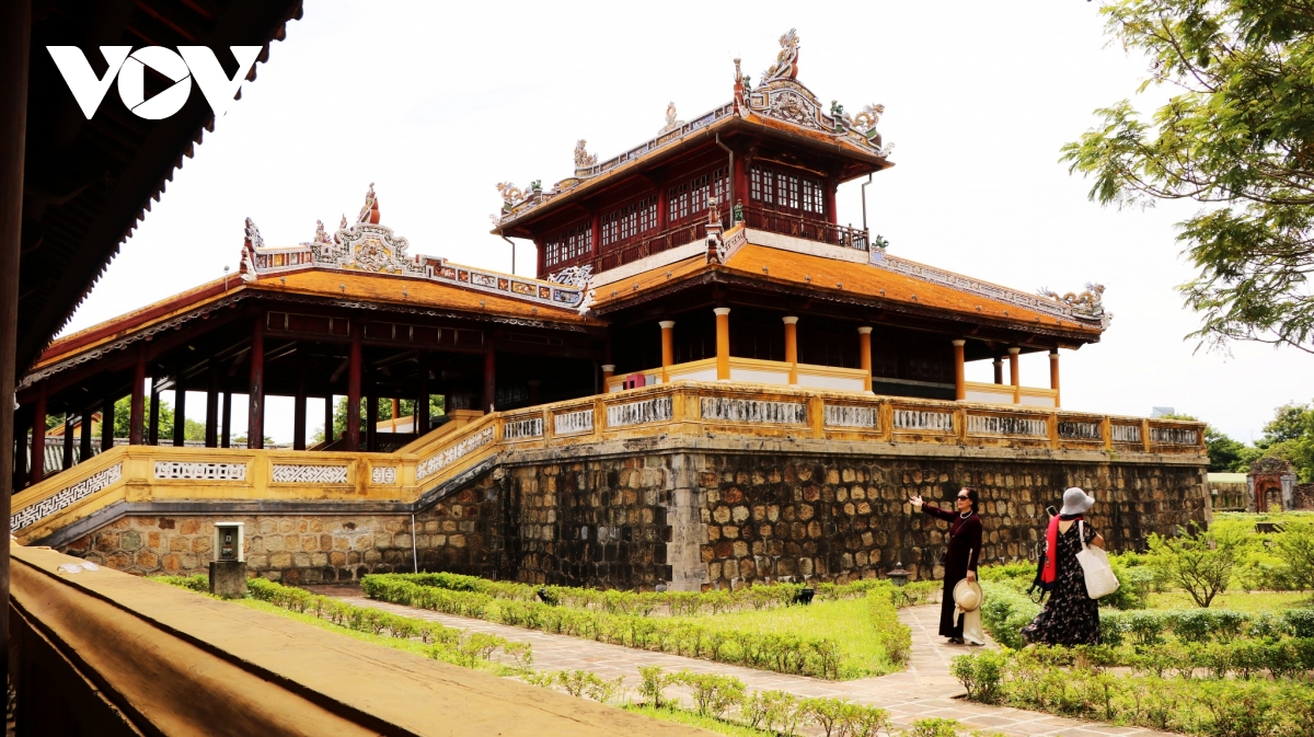 thu hut du khach den thanh pho di san hue hinh anh 3