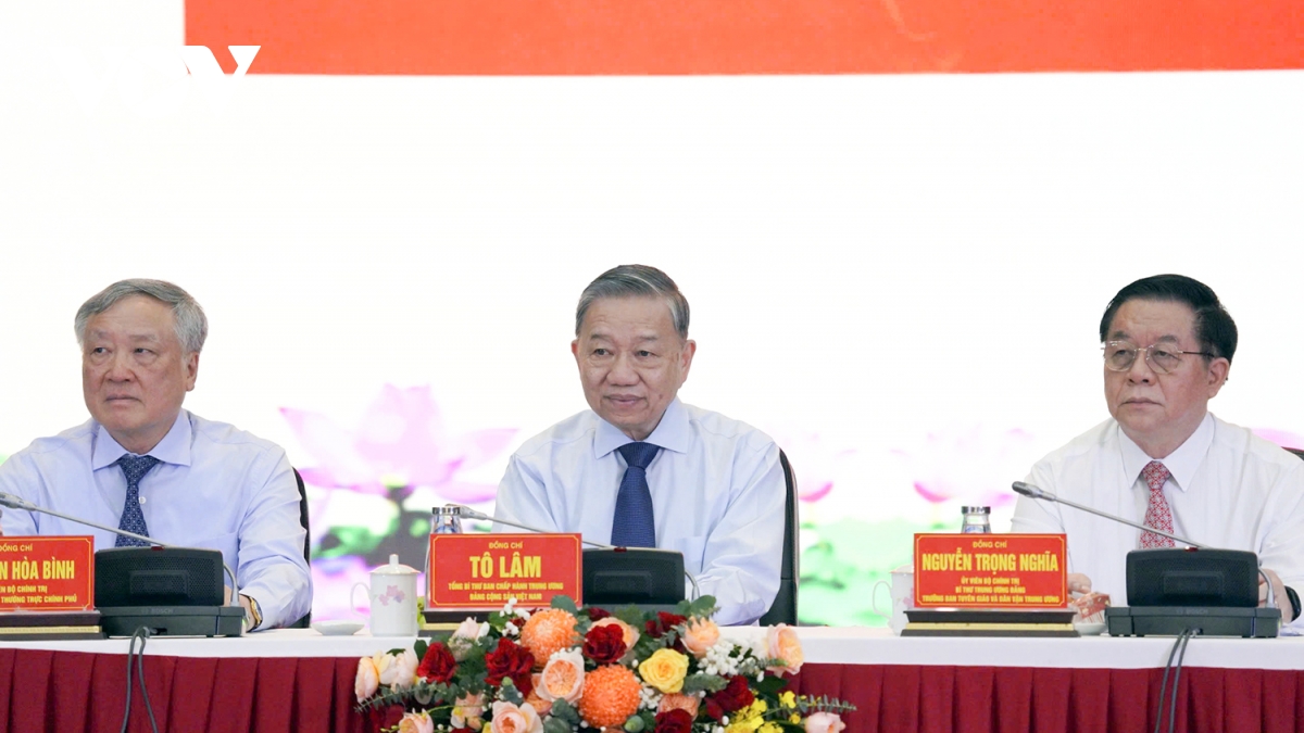 muc tieu cuoi cung la tiep tuc nang cao doi song nhan dan, dat nuoc vung manh hinh anh 2
