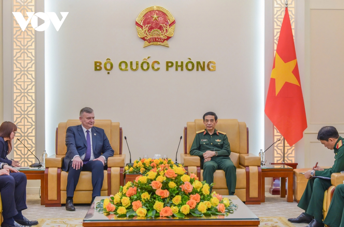 bộ trưởng phan văn giang tiếp thứ trưởng bộ quốc phòng cộng hòa ba lan hình ảnh 3 bo truong phan van giang tiep thu truong bo quoc phong cong hoa ba lan hinh anh 3