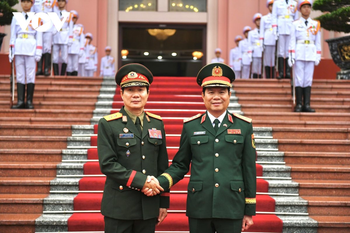 tân tổng tham mưu trưởng quân đội nhân dân lào thăm chính thức việt nam hình ảnh 3 tan tong tham muu truong quan doi nhan dan lao tham chinh thuc viet nam hinh anh 3