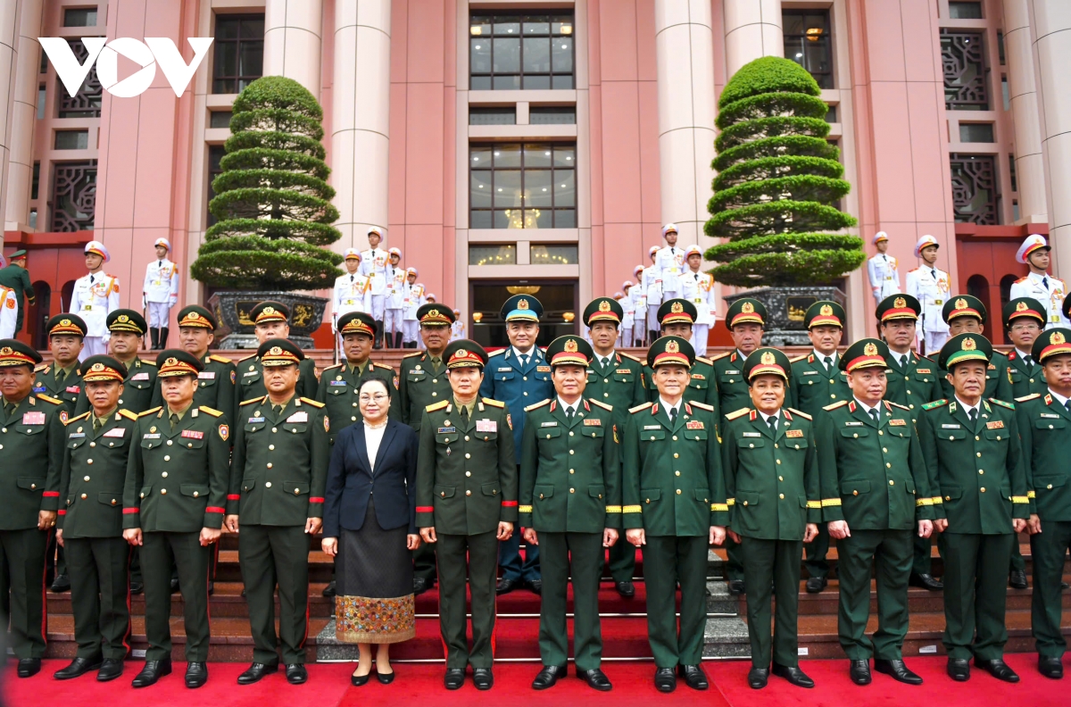 tân tổng tham mưu trưởng quân đội nhân dân lào thăm chính thức việt nam hình ảnh 8 tan tong tham muu truong quan doi nhan dan lao tham chinh thuc viet nam hinh anh 8