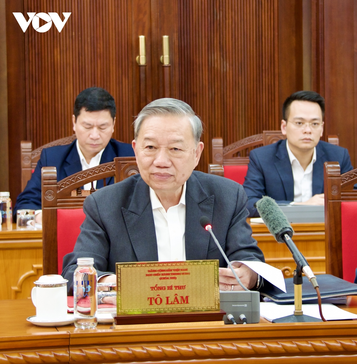 Tổng Bí thư: Khẩn trương xây dựng và phát triển công nghệ chiến lược