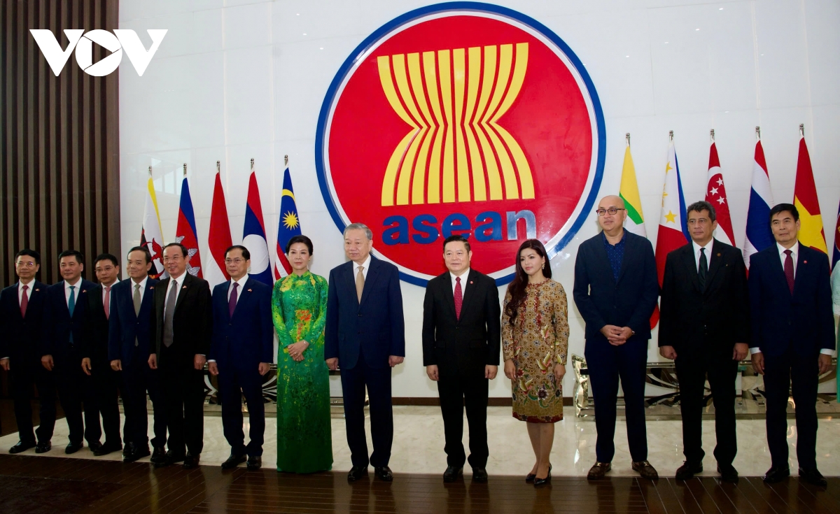 lần đầu tiên tổng bí thư Đcs việt nam thăm ban thư ký asean hình ảnh 4 lan dau tien tong bi thu Dcs viet nam tham ban thu ky asean hinh anh 4