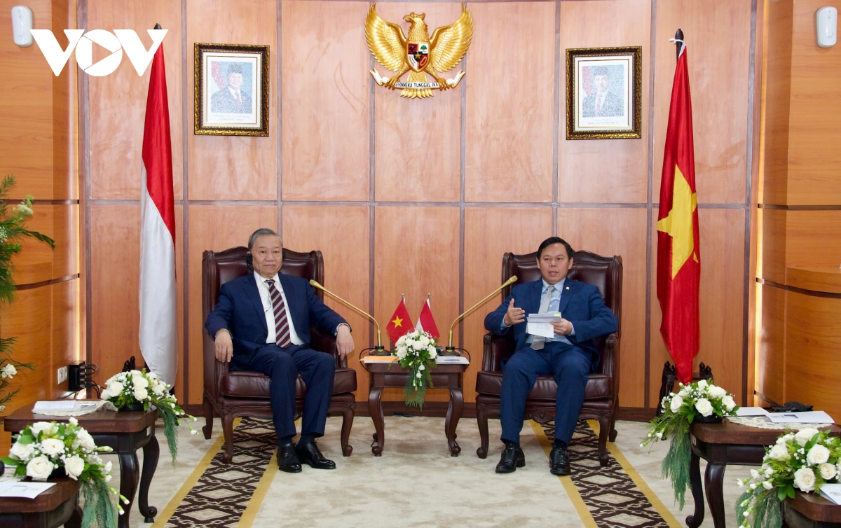 tổng bí thư tô lâm hội kiến với chủ tịch hội đồng Đại biểu địa phương indonesia hình ảnh 2 tong bi thu to lam hoi kien voi chu tich hoi dong Dai bieu dia phuong indonesia hinh anh 2