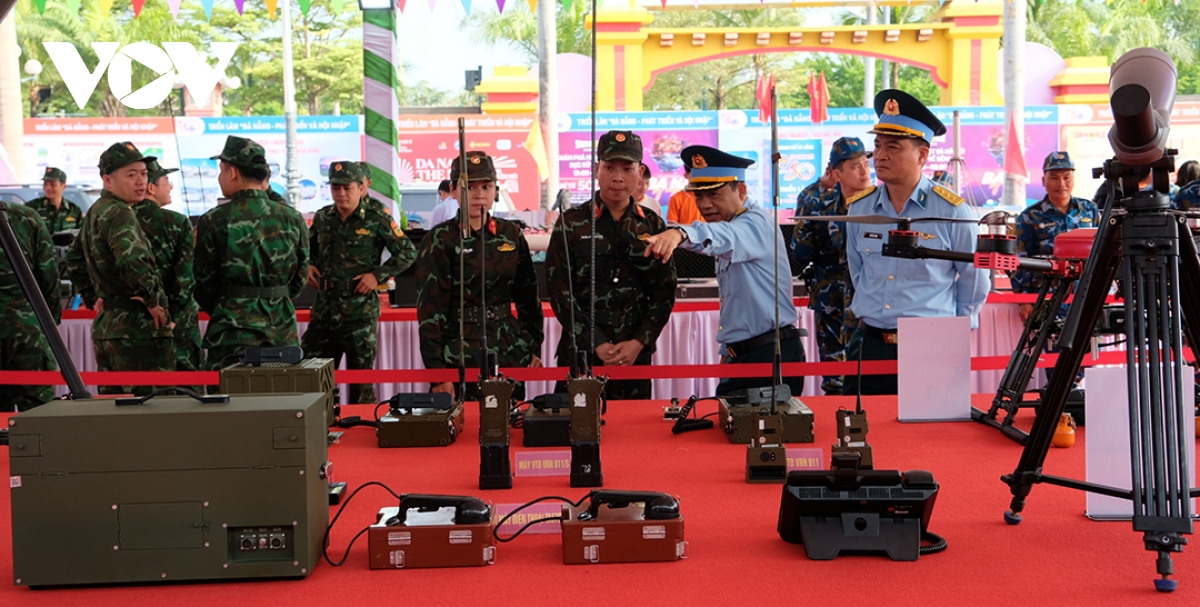 khai mạc triển lãm Đà nẵng - phát triển và hội nhập hình ảnh 13 khai mac trien lam Da nang - phat trien va hoi nhap hinh anh 13