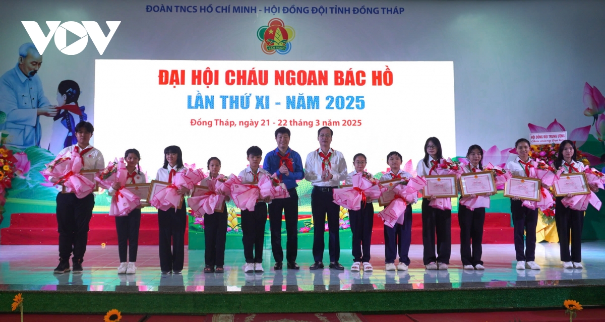 Dong thap tuyen duong doi vien xuat sac trong thi dua lam theo 5 dieu bac ho day hinh anh 2
