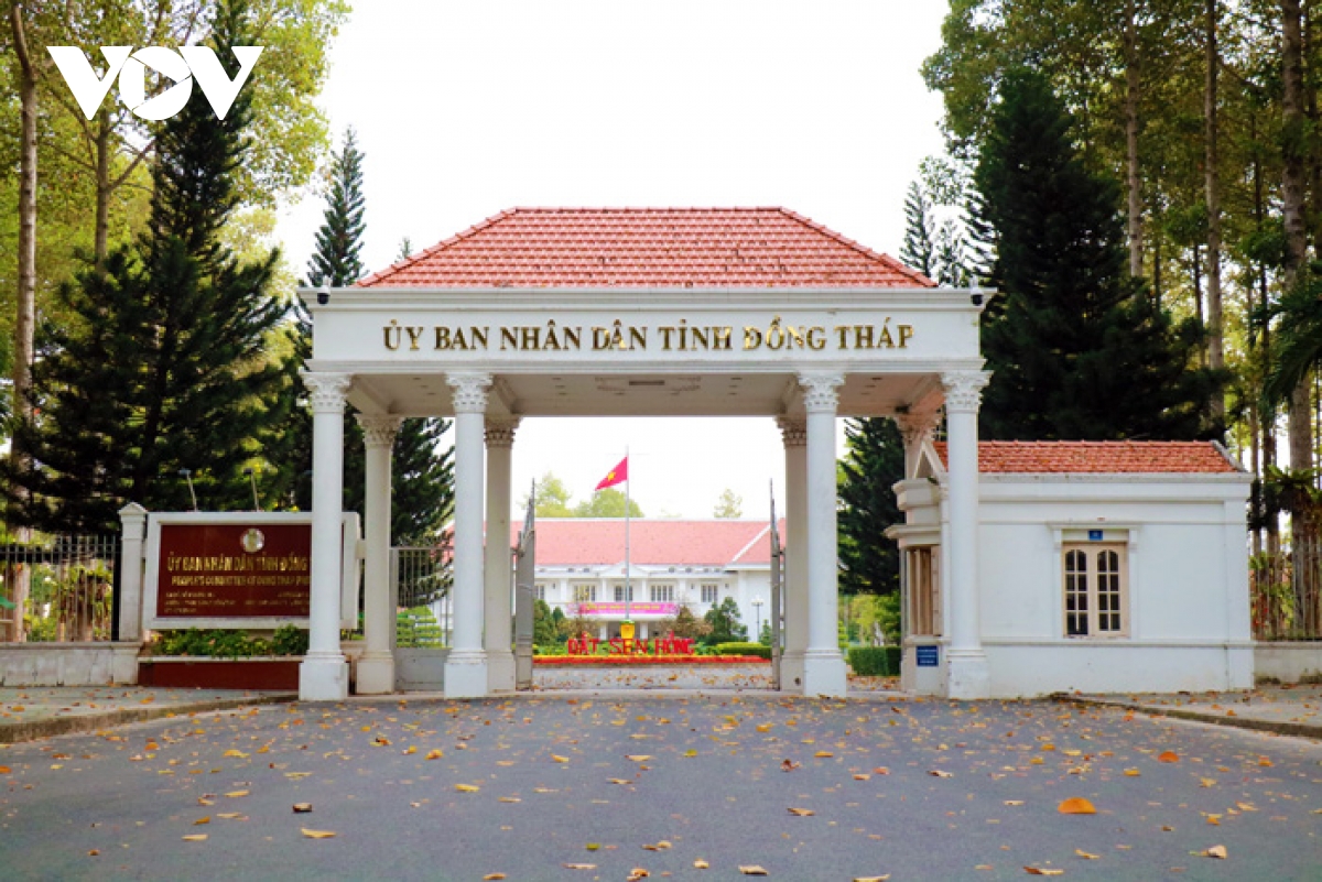 Đồng Tháp yêu cầu tạm dừng xây dựng mới, cải tạo, sửa chữa trụ sở cấp huyện, xã