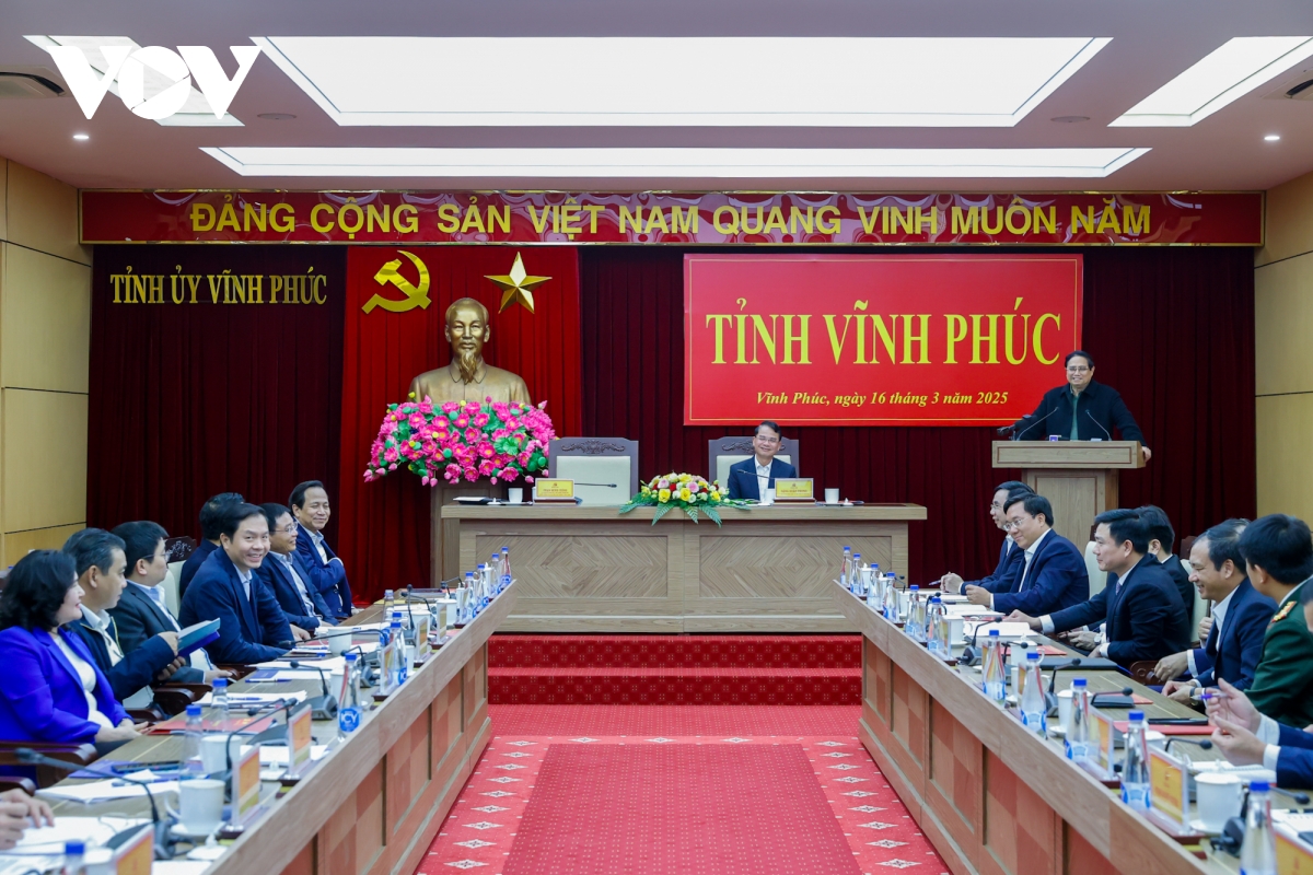 thu tuong pham minh chinh lam viec voi ban thuong vu tinh uy vinh phuc hinh anh 1