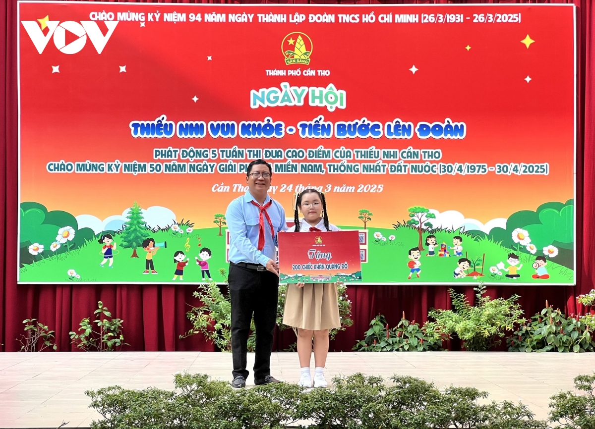 rộn ràng ngày hội thiếu nhi vui khỏe - tiến bước lên Đoàn ở cần thơ hình ảnh 2 ron rang ngay hoi thieu nhi vui khoe - tien buoc len Doan o can tho hinh anh 2
