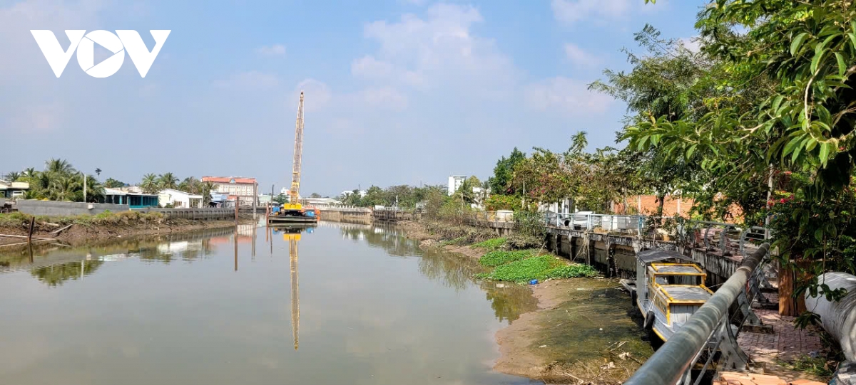 Dự án Đường dọc hai bờ sông Bảo Định (Tiền Giang) nhà thầu "chờ" mặt bằng