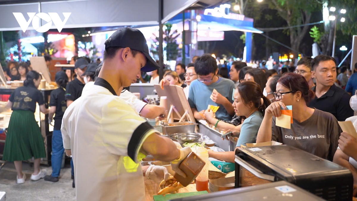 Lễ hội Bánh Mì TP.HCM Lần 3: Sự kết hợp hoàn hảo giữa bánh mỳ và cà phê