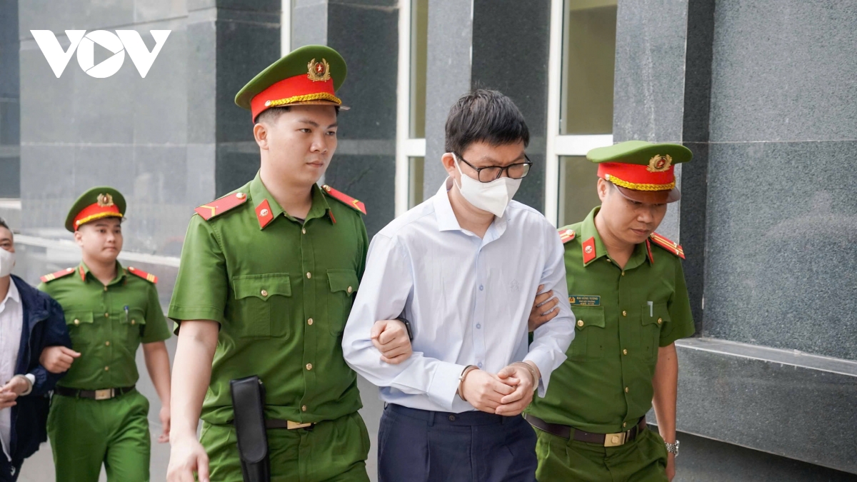 xét xử phúc thẩm vụ án flc bị cáo trịnh văn quyết vắng mặt hình ảnh 5 xet xu phuc tham vu an flc bi cao trinh van quyet vang mat hinh anh 5