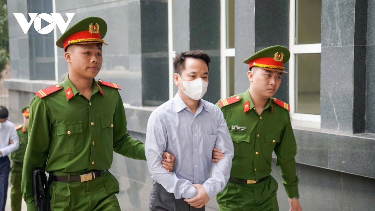 xét xử phúc thẩm vụ án flc bị cáo trịnh văn quyết vắng mặt hình ảnh 6 xet xu phuc tham vu an flc bi cao trinh van quyet vang mat hinh anh 6