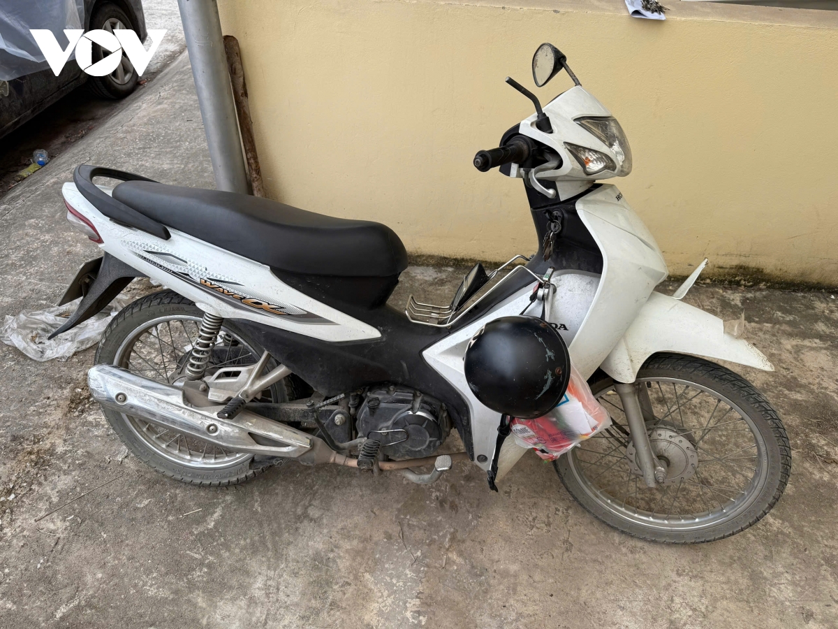 bắt giữ nam thanh niên thông chốt tông xe khiến Đại úy csgt gãy 2 xương sườn hình ảnh 4 bat giu nam thanh nien thong chot tong xe khien Dai uy csgt gay 2 xuong suon hinh anh 4
