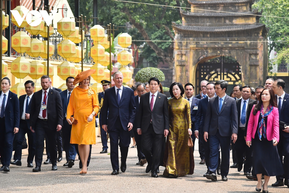 chủ tịch nước lương cường và nhà vua bỉ philippe tham quan hoàng thành thăng long hình ảnh 4 chu tich nuoc luong cuong va nha vua bi philippe tham quan hoang thanh thang long hinh anh 4