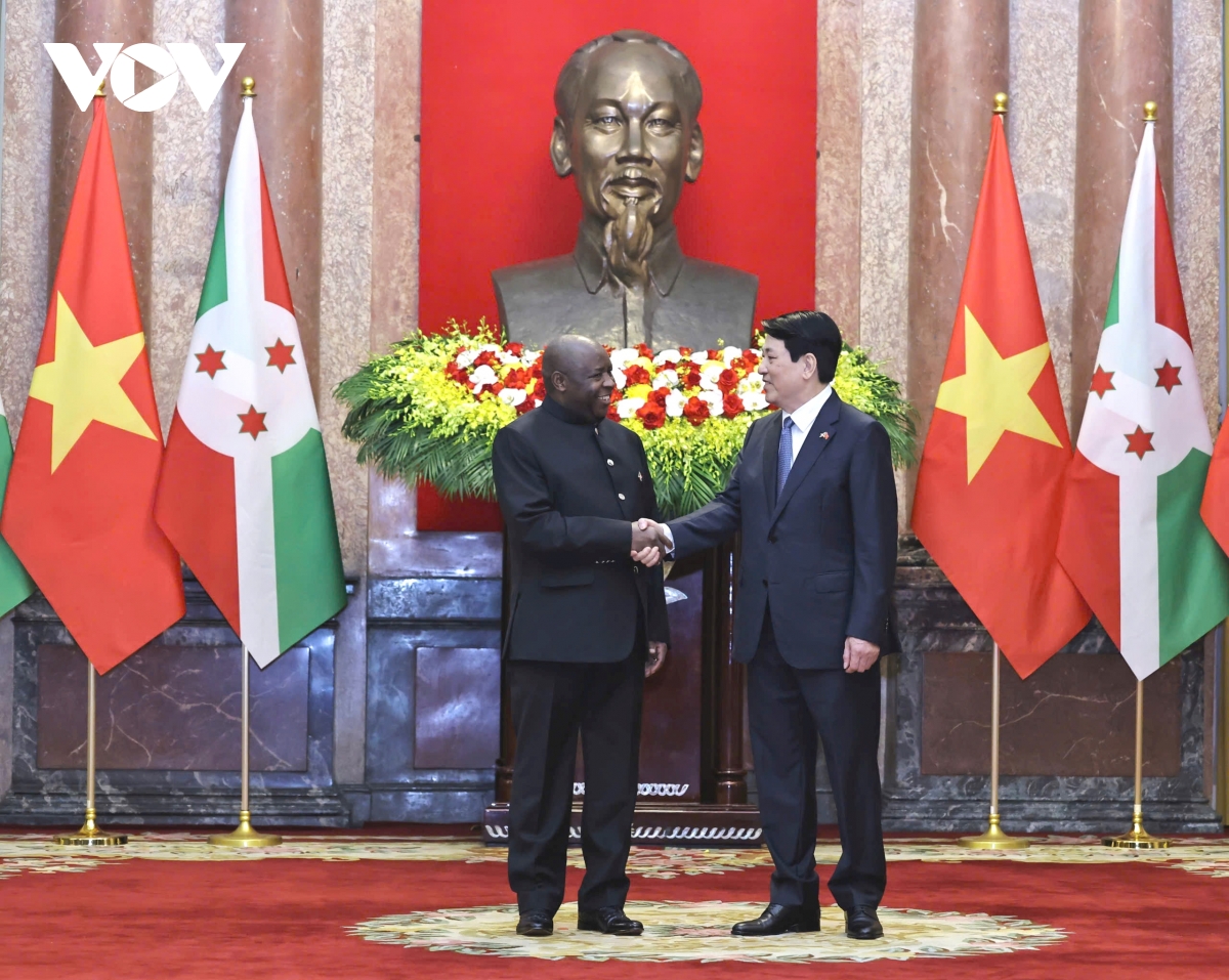 chủ tịch nước lương cường chủ trì lễ đón tổng thống burundi Évariste ndayishimiye hình ảnh 4 chu tich nuoc luong cuong chu tri le don tong thong burundi Evariste ndayishimiye hinh anh 4