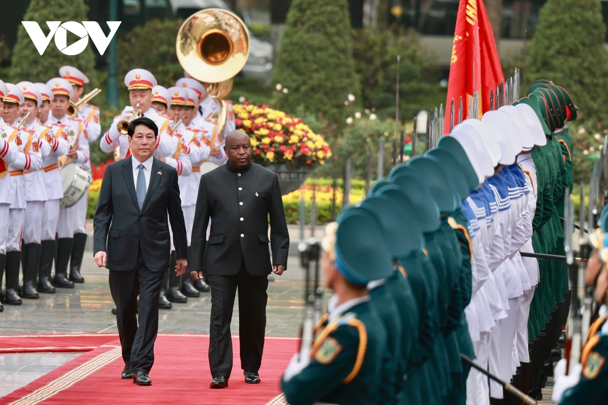 chủ tịch nước lương cường chủ trì lễ đón tổng thống burundi Évariste ndayishimiye hình ảnh 3 chu tich nuoc luong cuong chu tri le don tong thong burundi Evariste ndayishimiye hinh anh 3