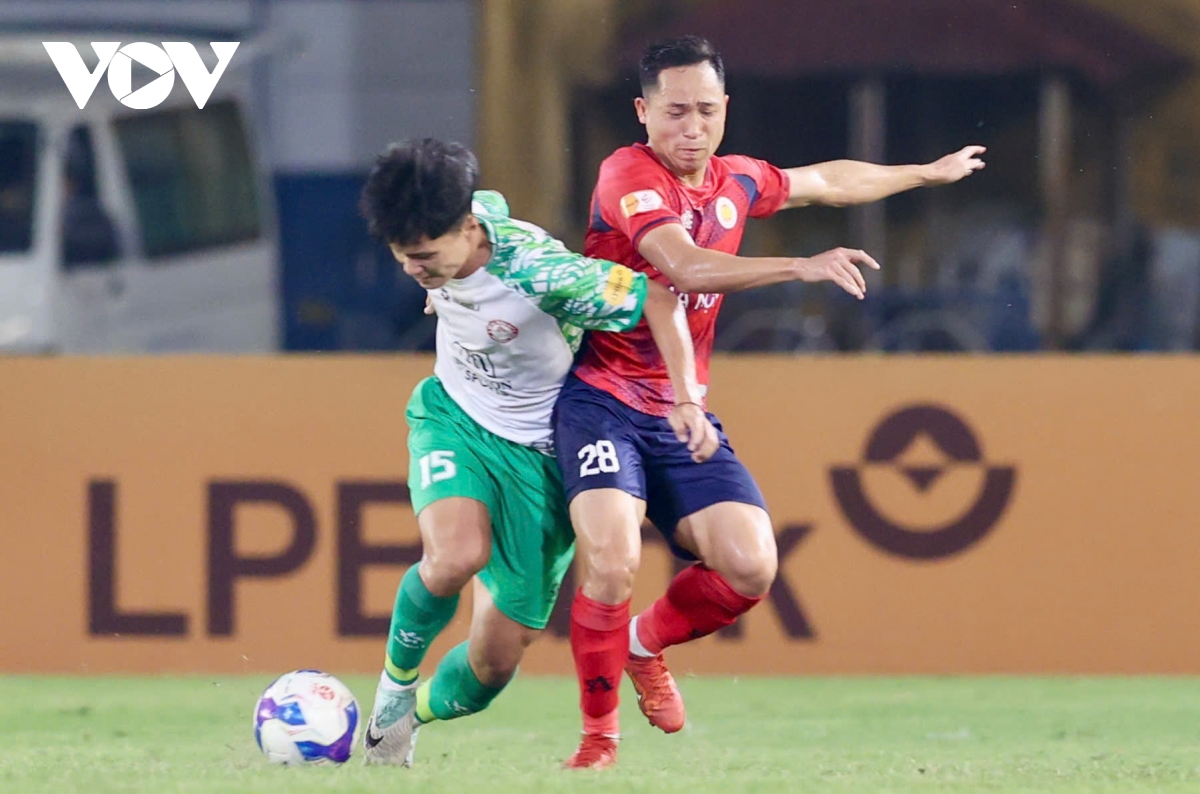 ket qua vong 19 v-league 2024 2025 9 nguoi cua cahn hoa hu via truoc clb tp.hcm hinh anh 16