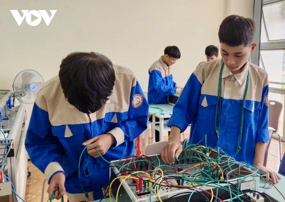 Đắk lắk với bài toán nâng cao chất lượng nguồn nhân lực hình ảnh 3 Dak lak voi bai toan nang cao chat luong nguon nhan luc hinh anh 3