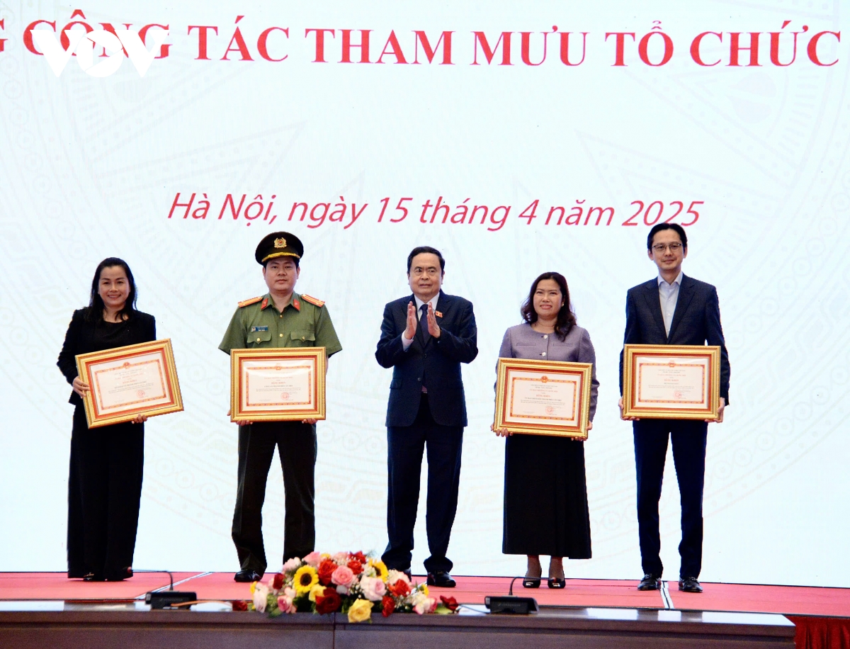 chủ tịch quốc hội trần thanh mẫn dự tổng kết công tác tổ chức apf hình ảnh 2 chu tich quoc hoi tran thanh man du tong ket cong tac to chuc apf hinh anh 2