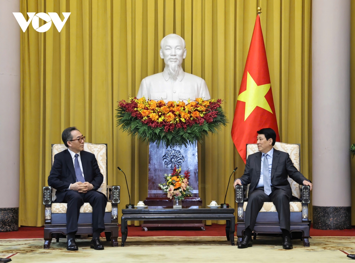 Chủ tịch nước Lương Cường tiếp Bộ trưởng Ngoại giao Hàn Quốc