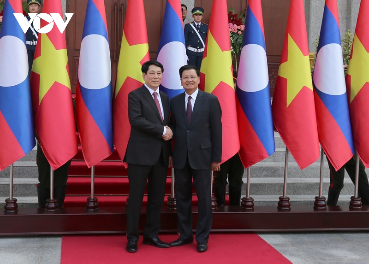 lễ đón chính thức chủ tịch nước lương cường thăm cấp nhà nước chdcnd lào hình ảnh 1 le don chinh thuc chu tich nuoc luong cuong tham cap nha nuoc chdcnd lao hinh anh 1
