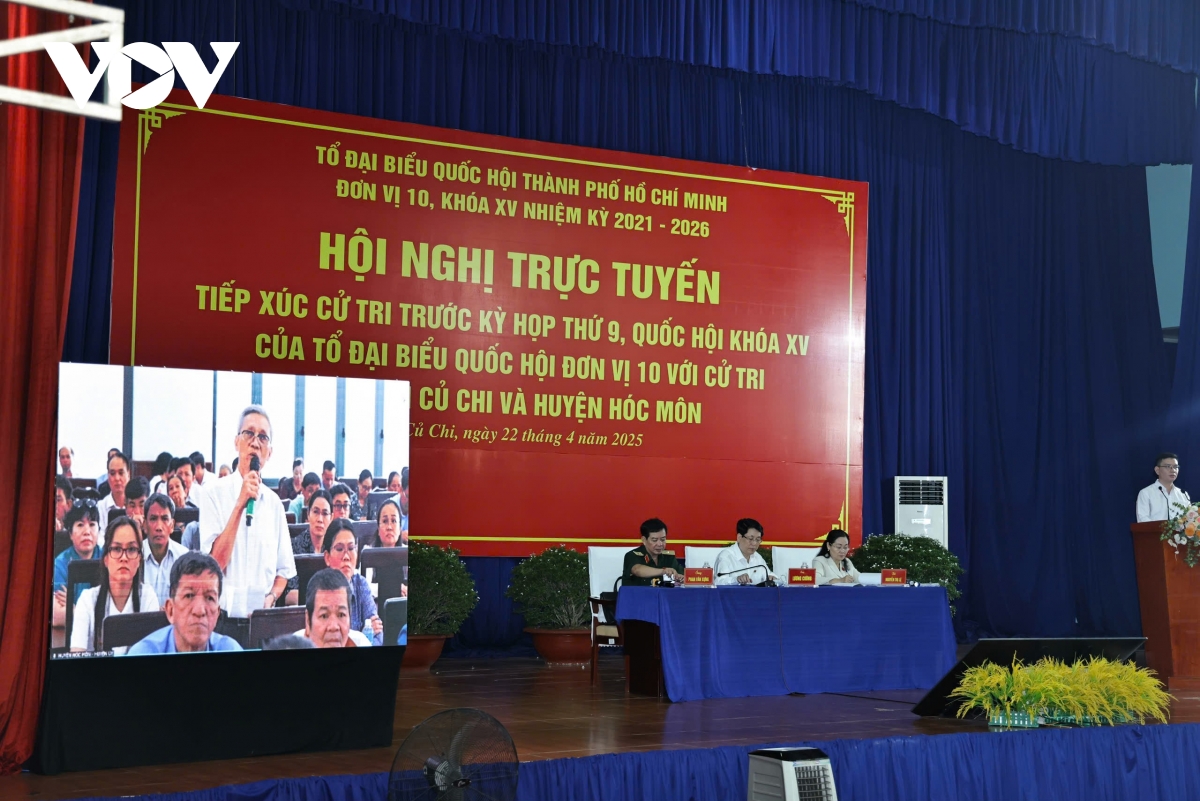 chủ tịch nước lương cường tiếp xúc cử tri tại huyện củ chi và hóc môn hình ảnh 3 chu tich nuoc luong cuong tiep xuc cu tri tai huyen cu chi va hoc mon hinh anh 3