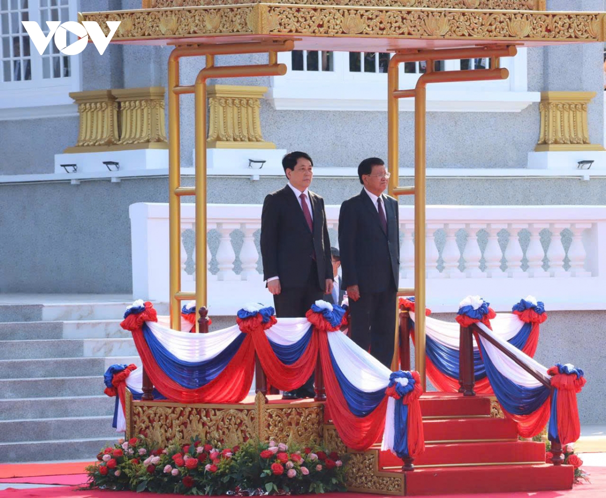 thông điệp mạnh mẽ về giá trị trường tồn của quan hệ đặc biệt việt nam-lào hình ảnh 3 thong diep manh me ve gia tri truong ton cua quan he dac biet viet nam-lao hinh anh 3