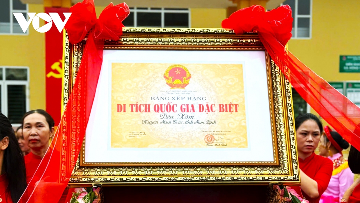 le don nhan bang xep hang di tich lich su quoc gia Dac biet Den xam, nam Dinh hinh anh 4