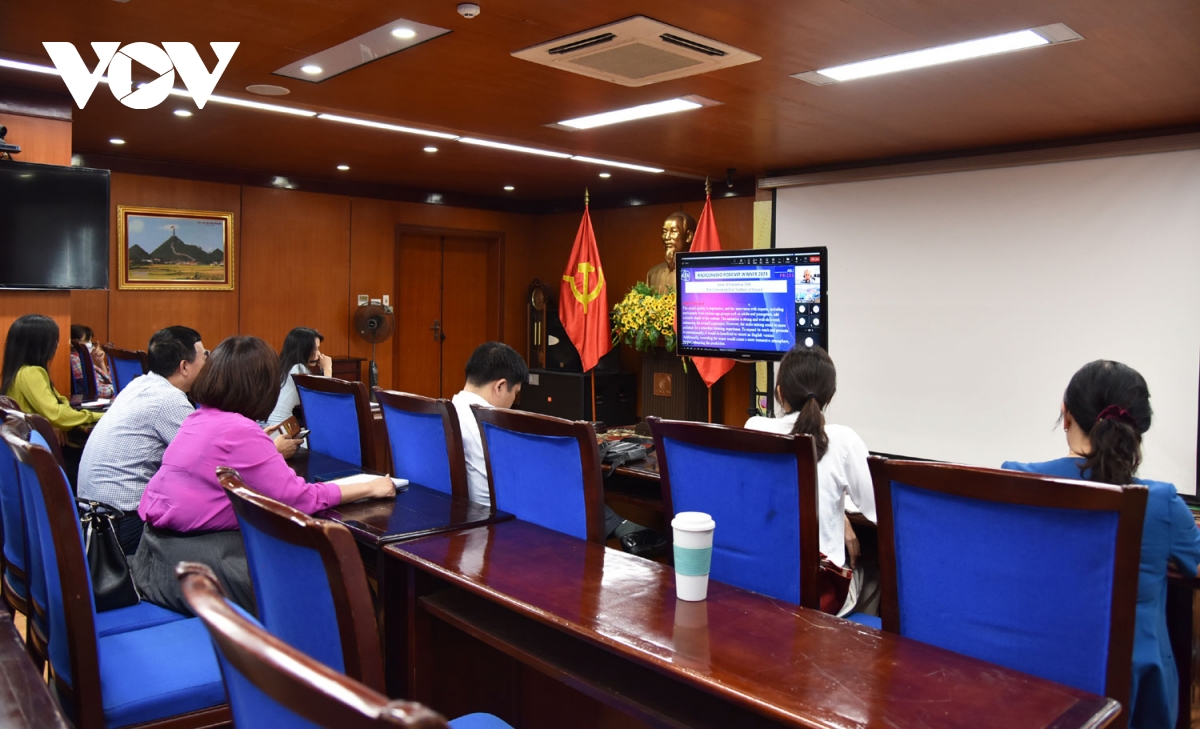 Để sản xuất podcast và phóng sự tài liệu phát thanh đạt chuẩn quốc tế hình ảnh 1 De san xuat podcast va phong su tai lieu phat thanh dat chuan quoc te hinh anh 1
