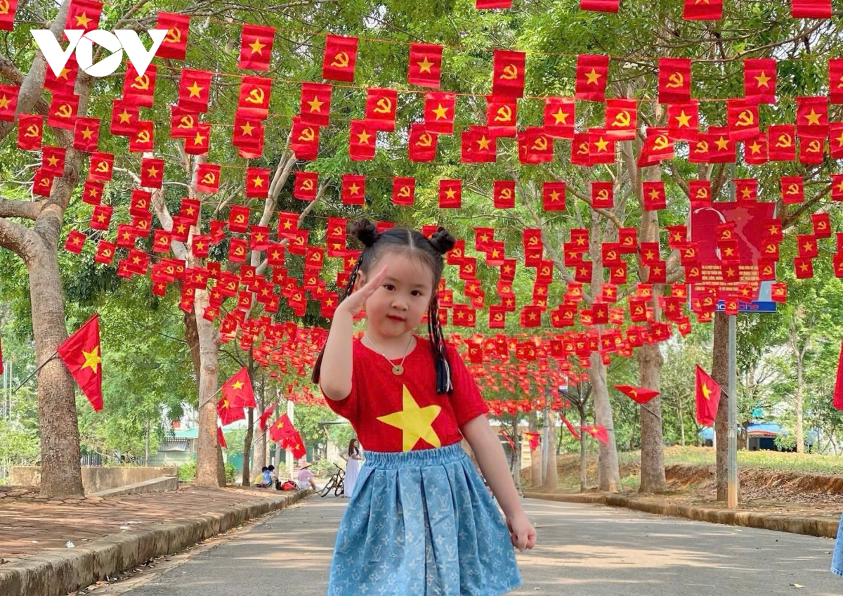 Đồng bào các dân tộc sơn la hướng về ngày hội thống nhất non sông hình ảnh 3 Dong bao cac dan toc son la huong ve ngay hoi thong nhat non song hinh anh 3