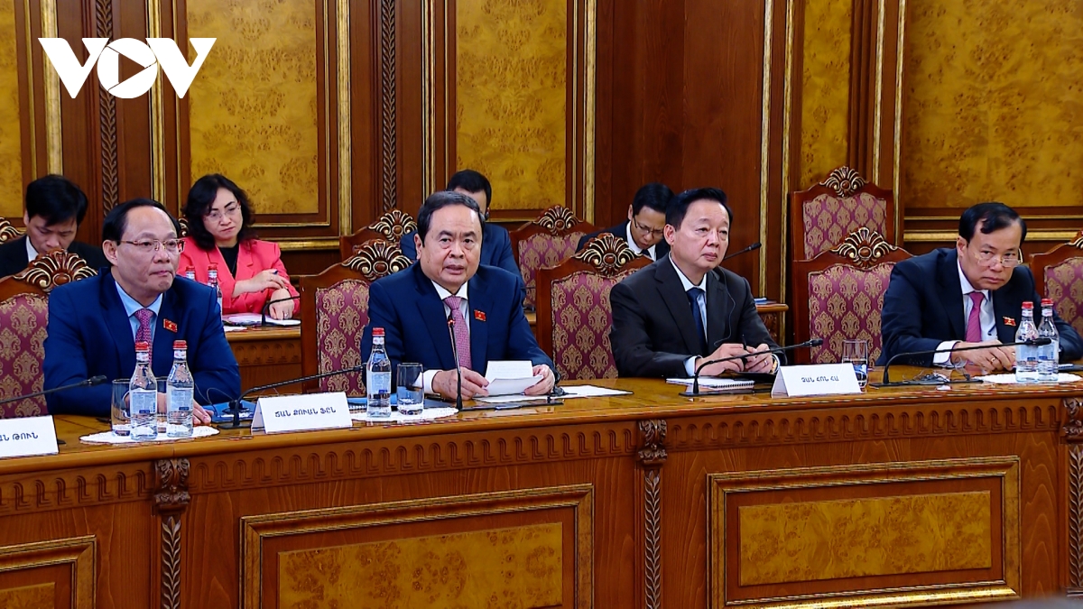 chủ tịch quốc hội trần thanh mẫn hội kiến thủ tướng armenia nikol pashinyan hình ảnh 2 chu tich quoc hoi tran thanh man hoi kien thu tuong armenia nikol pashinyan hinh anh 2