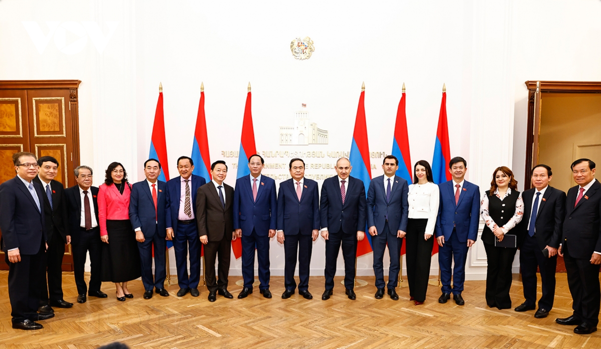 chu tich quoc hoi tran thanh man hoi kien thu tuong armenia nikol pashinyan hinh anh 4