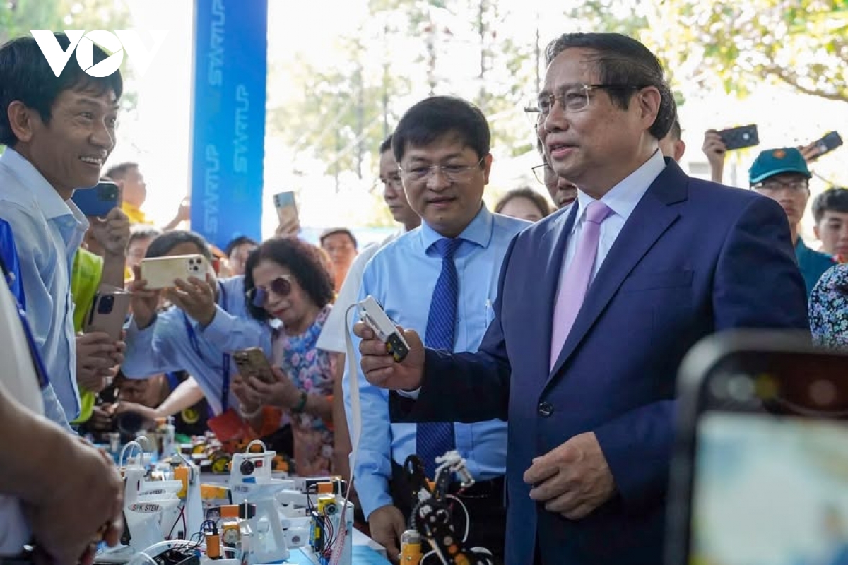 thủ tướng ngày hội khởi nghiệp là nơi từng giấc mơ, khát vọng được soi đường hình ảnh 2 thu tuong ngay hoi khoi nghiep la noi tung giac mo, khat vong duoc soi duong hinh anh 2