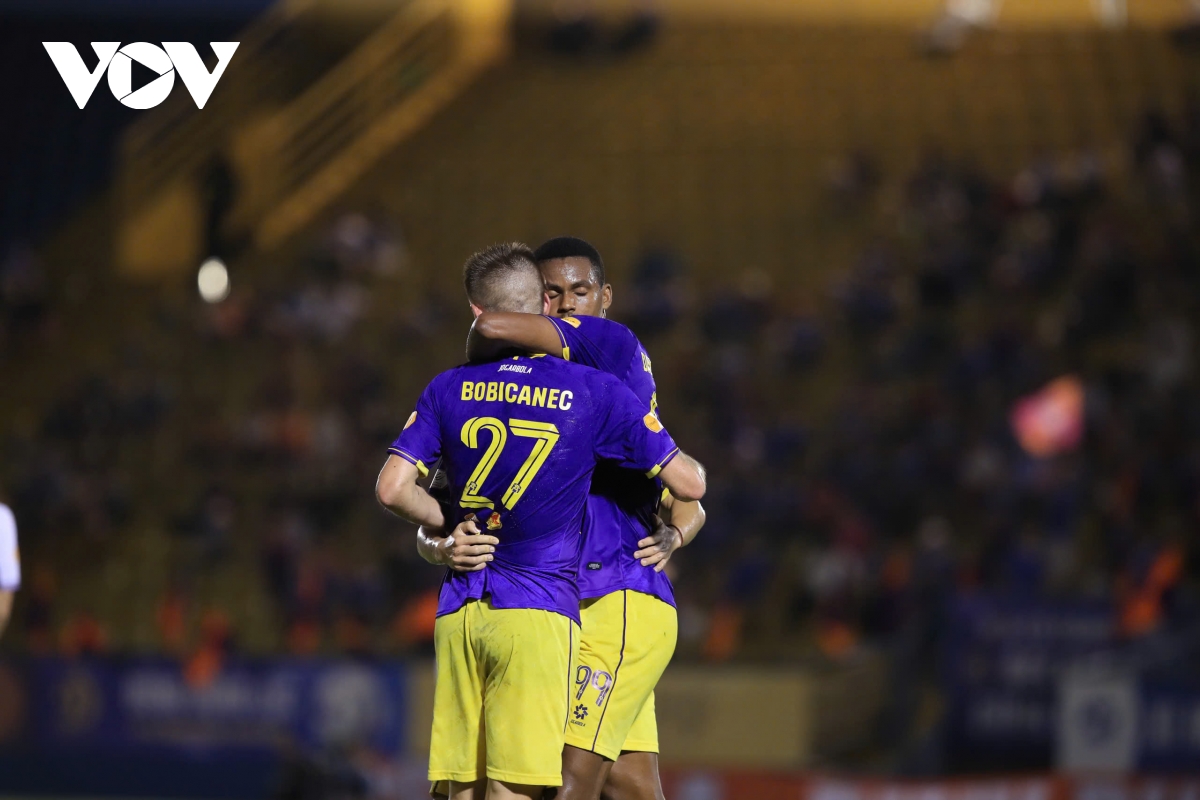 kết quả v-league hôm nay 19 4 hà nội fc thắng dễ bình dương, áp sát ngôi đầu hình ảnh 29 ket qua v-league hom nay 19 4 ha noi fc thang de binh duong, ap sat ngoi dau hinh anh 29