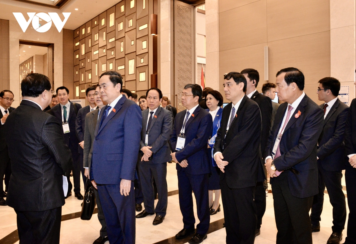 chủ tịch quốc hội trần thanh mẫn tiếp chủ nhiệm Ủy ban Đối ngoại quốc hội lào hình ảnh 2 chu tich quoc hoi tran thanh man tiep chu nhiem Uy ban Doi ngoai quoc hoi lao hinh anh 2