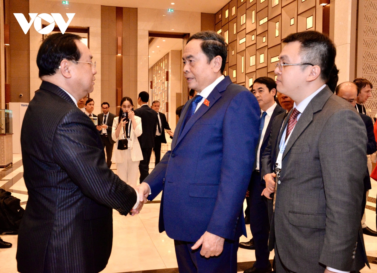 chủ tịch quốc hội trần thanh mẫn tiếp chủ nhiệm Ủy ban Đối ngoại quốc hội lào hình ảnh 1 chu tich quoc hoi tran thanh man tiep chu nhiem Uy ban Doi ngoai quoc hoi lao hinh anh 1