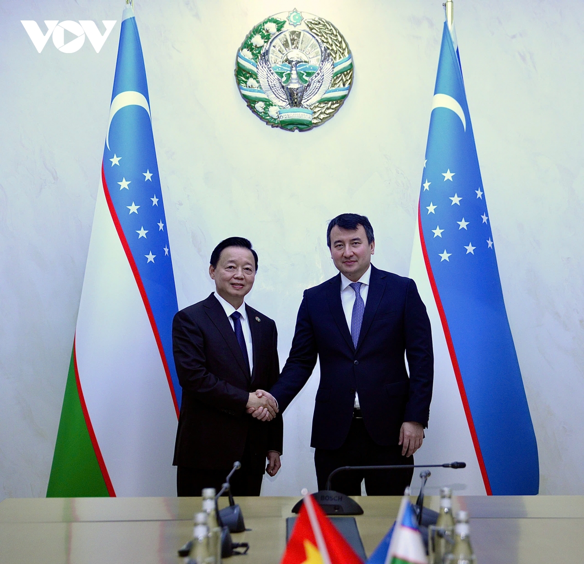 Phó Thủ tướng Trần Hồng Hà hội đàm với Phó Thủ tướng Uzbekistan