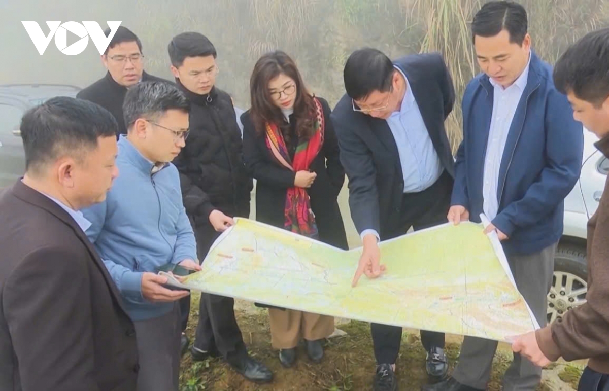 người dân sơn la phấn khởi khi giấc mơ cao tốc sắp thành hiện thực hình ảnh 2 nguoi dan son la phan khoi khi giac mo cao toc sap thanh hien thuc hinh anh 2