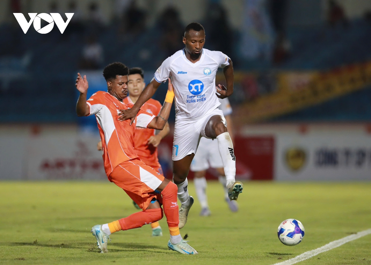 kết quả v-league hôm nay 20 4 nam Định hòa Đà nẵng, bị hà nội fc áp sát hình ảnh 9 ket qua v-league hom nay 20 4 nam Dinh hoa Da nang, bi ha noi fc ap sat hinh anh 9