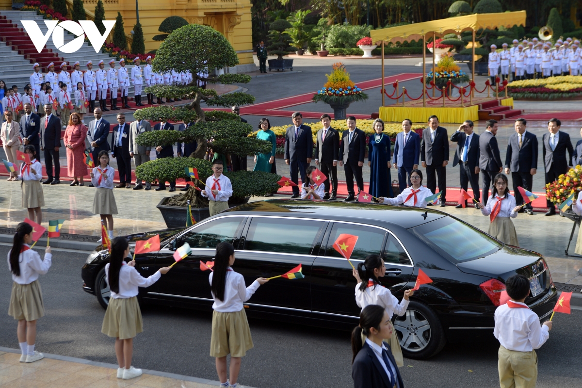 lễ đón thủ tướng ethiopia và phu nhân thăm chính thức việt nam hình ảnh 2 le don thu tuong ethiopia va phu nhan tham chinh thuc viet nam hinh anh 2