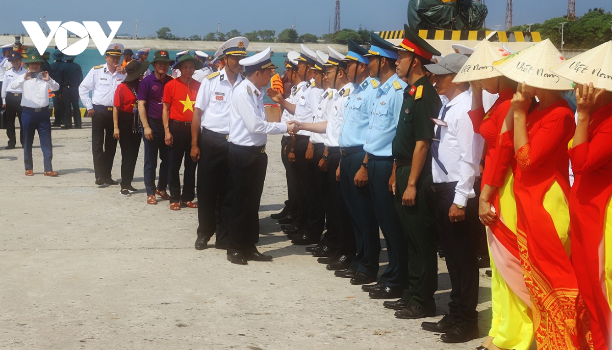 Đoàn công tác số 9 kết thúc chuyến thăm trường sa và nhà giàn dk1 hình ảnh 1 Doan cong tac so 9 ket thuc chuyen tham truong sa va nha gian dk1 hinh anh 1