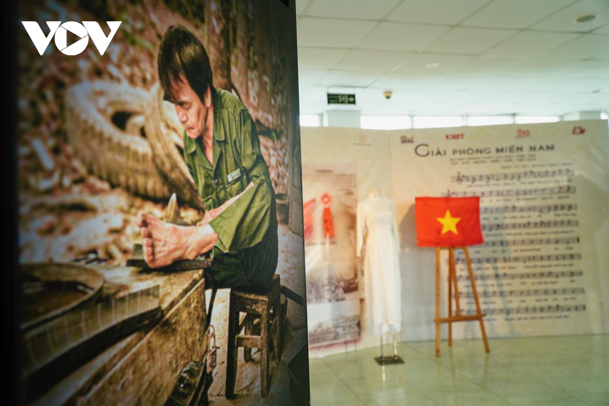 nối - bản giao hưởng hoà bình của sinh viên trường cĐ phát thanh - truyền hình ii hình ảnh 3 noi - ban giao huong hoa binh cua sinh vien truong cD phat thanh - truyen hinh ii hinh anh 3