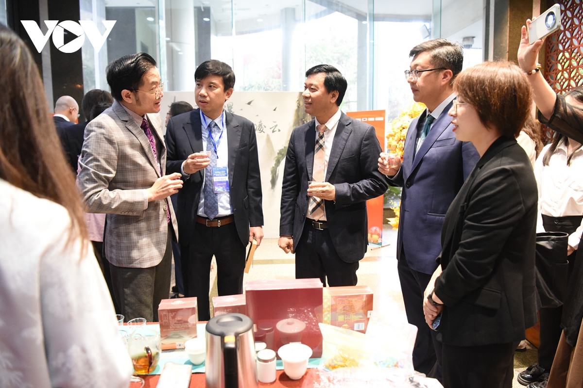 ra mắt bộ phim tài liệu con đường phát triển do vov và Đài pt-th quảng tây sản xuất hình ảnh 14 ra mat bo phim tai lieu con duong phat trien do vov va Dai pt-th quang tay san xuat hinh anh 14