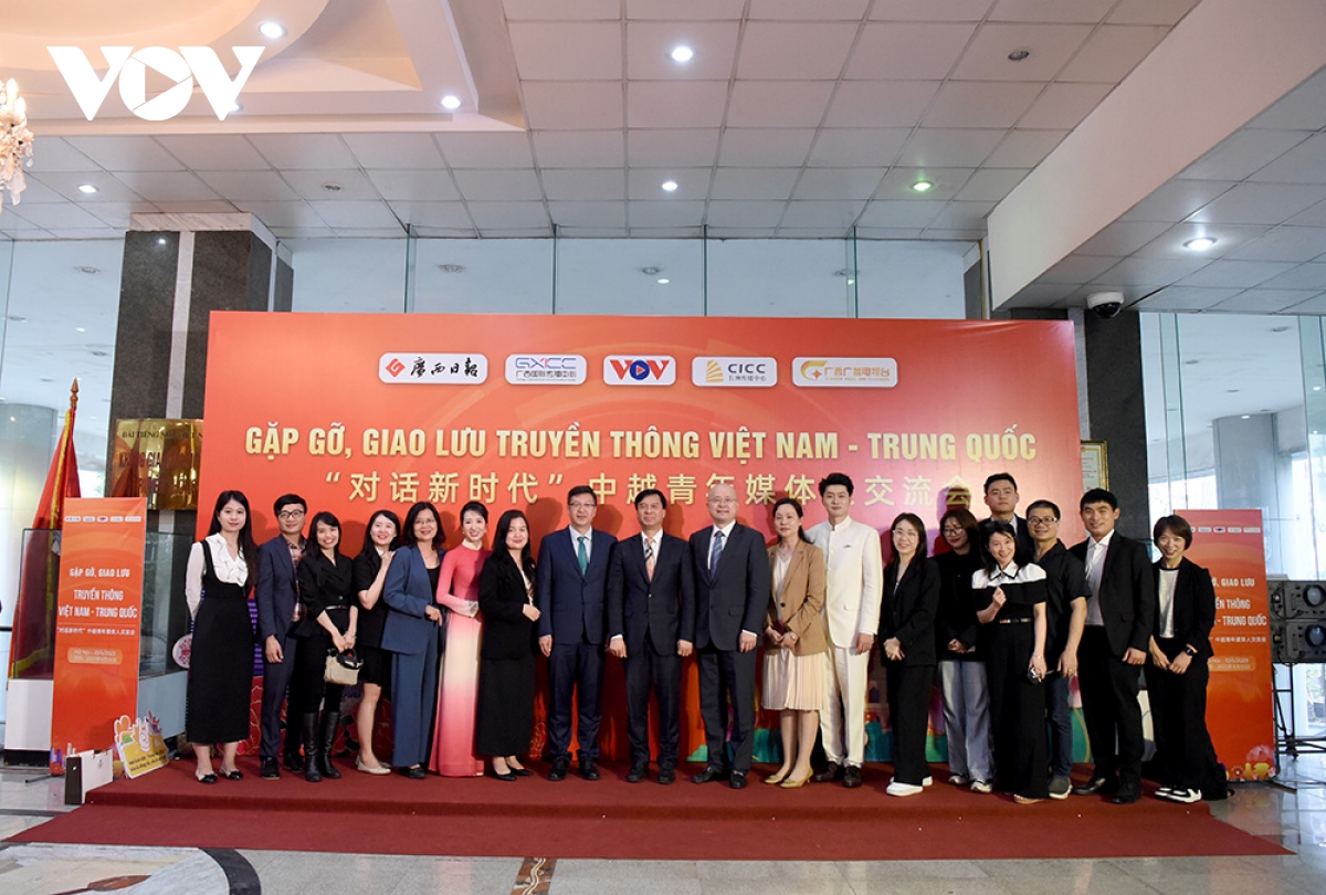 ra mắt bộ phim tài liệu con đường phát triển do vov và Đài pt-th quảng tây sản xuất hình ảnh 1 ra mat bo phim tai lieu con duong phat trien do vov va Dai pt-th quang tay san xuat hinh anh 1